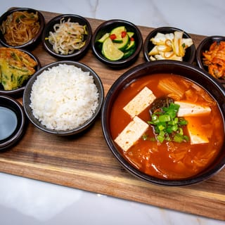 Kimchi Jjigae Meal